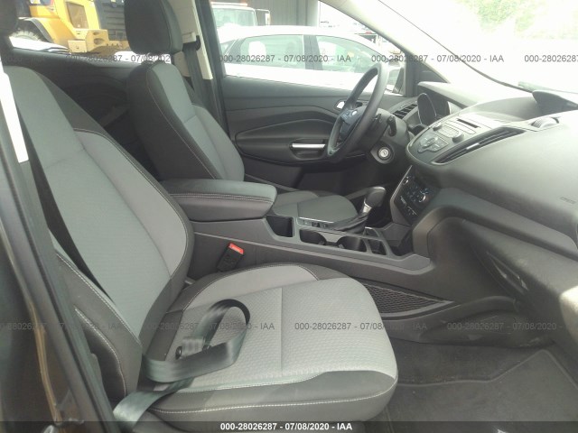 1FMCU9GD9HUC87465  ford escape 2017 IMG 4