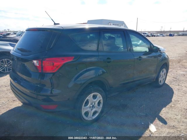 1FMCU0F7XKUA17739  ford escape 2019 IMG 3