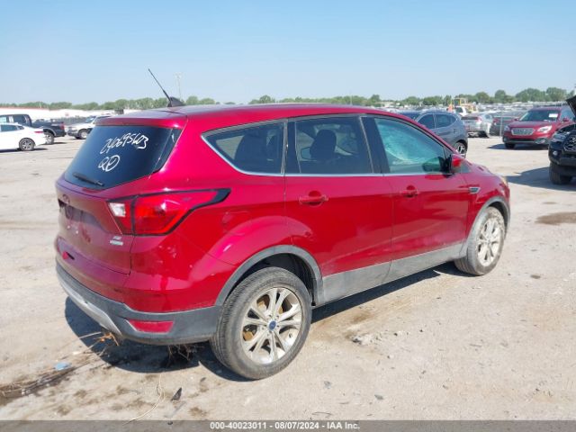 1FMCU0GD2KUA41246  ford escape 2018 IMG 3