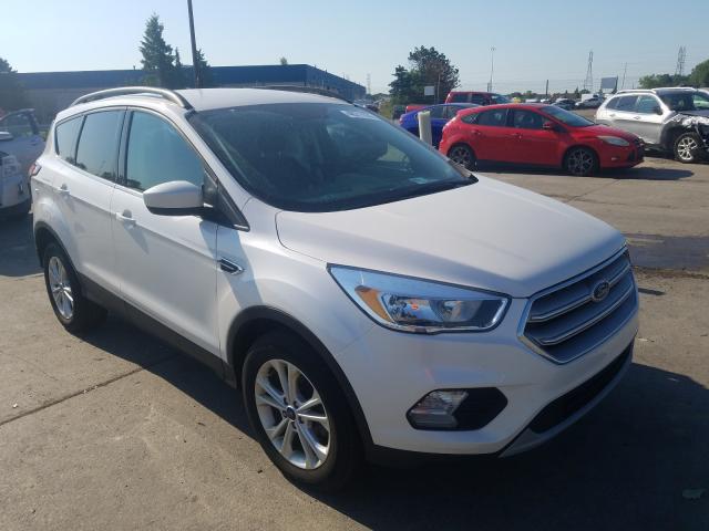 1FMCU0GD8JUC31650  ford escape 2018 IMG 0