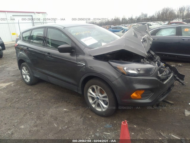 1FMCU0F7XKUC23532  ford escape 2019 IMG 0