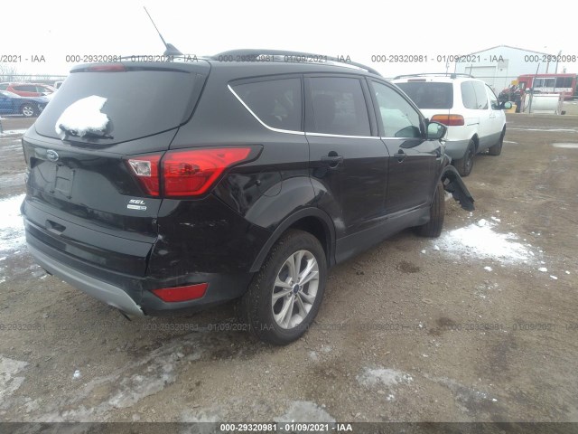 1FMCU9HDXKUC32822  ford escape 2019 IMG 3