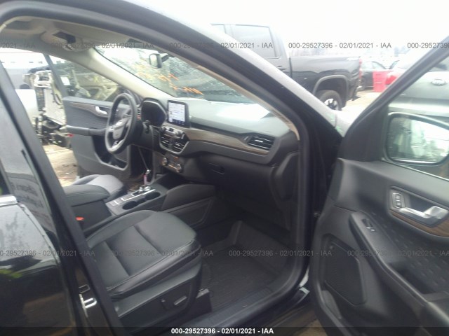 1FMCU9J9XLUA05170  ford escape 2020 IMG 4