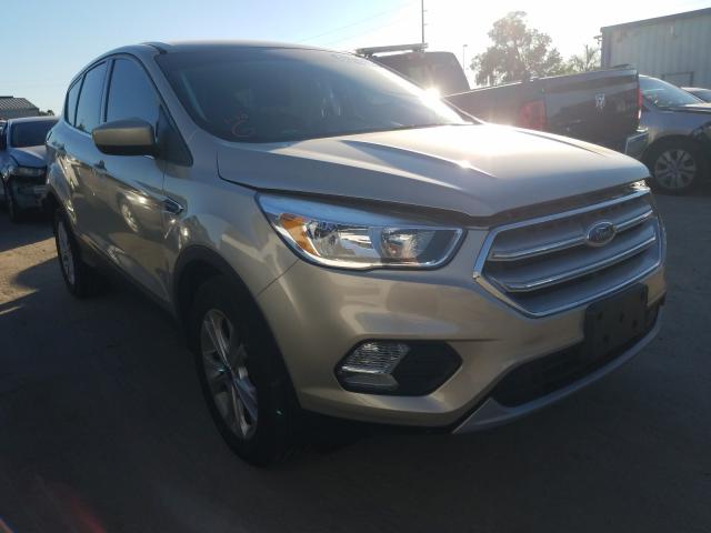 1FMCU9G94HUC70603  ford escape se 2017 IMG 0