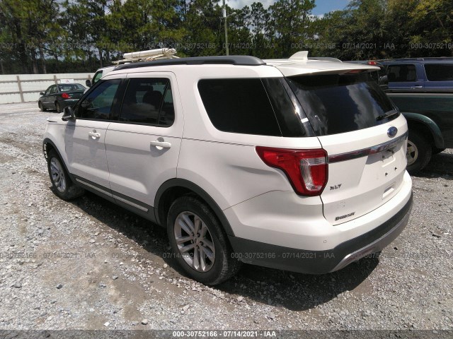 1FM5K7DH2HGB50408  ford explorer 2017 IMG 2