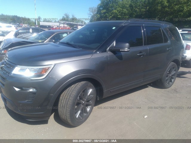 1FM5K8D82JGC39617  ford explorer 2018 IMG 1