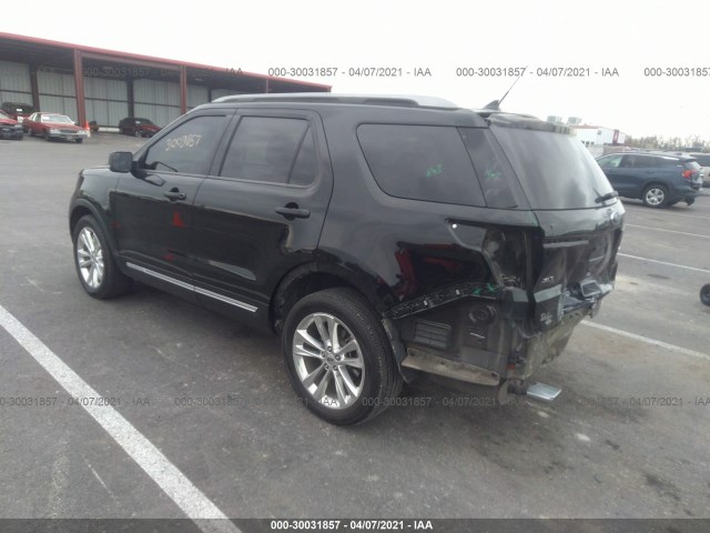 1FM5K8D8XJGA67675  ford explorer 2018 IMG 2