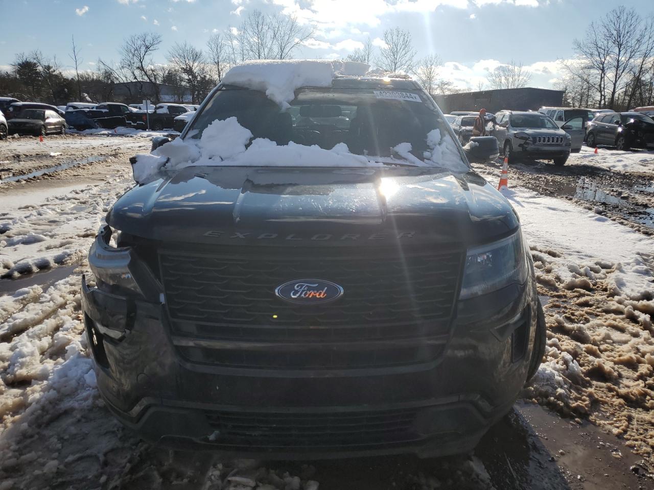 1FM5K8GT4KGA02953  ford explorer 2018 IMG 4