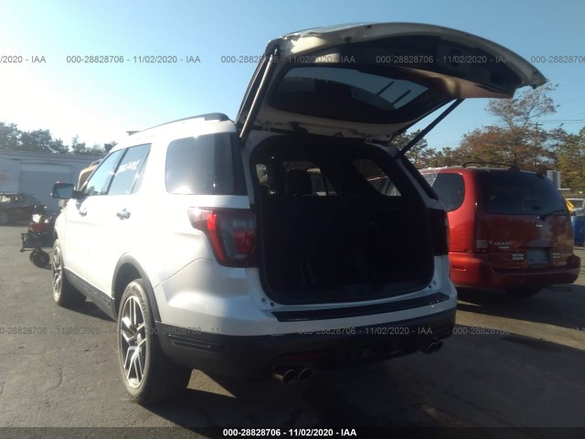 1FM5K8GT9JGC60366  ford explorer 2018 IMG 2