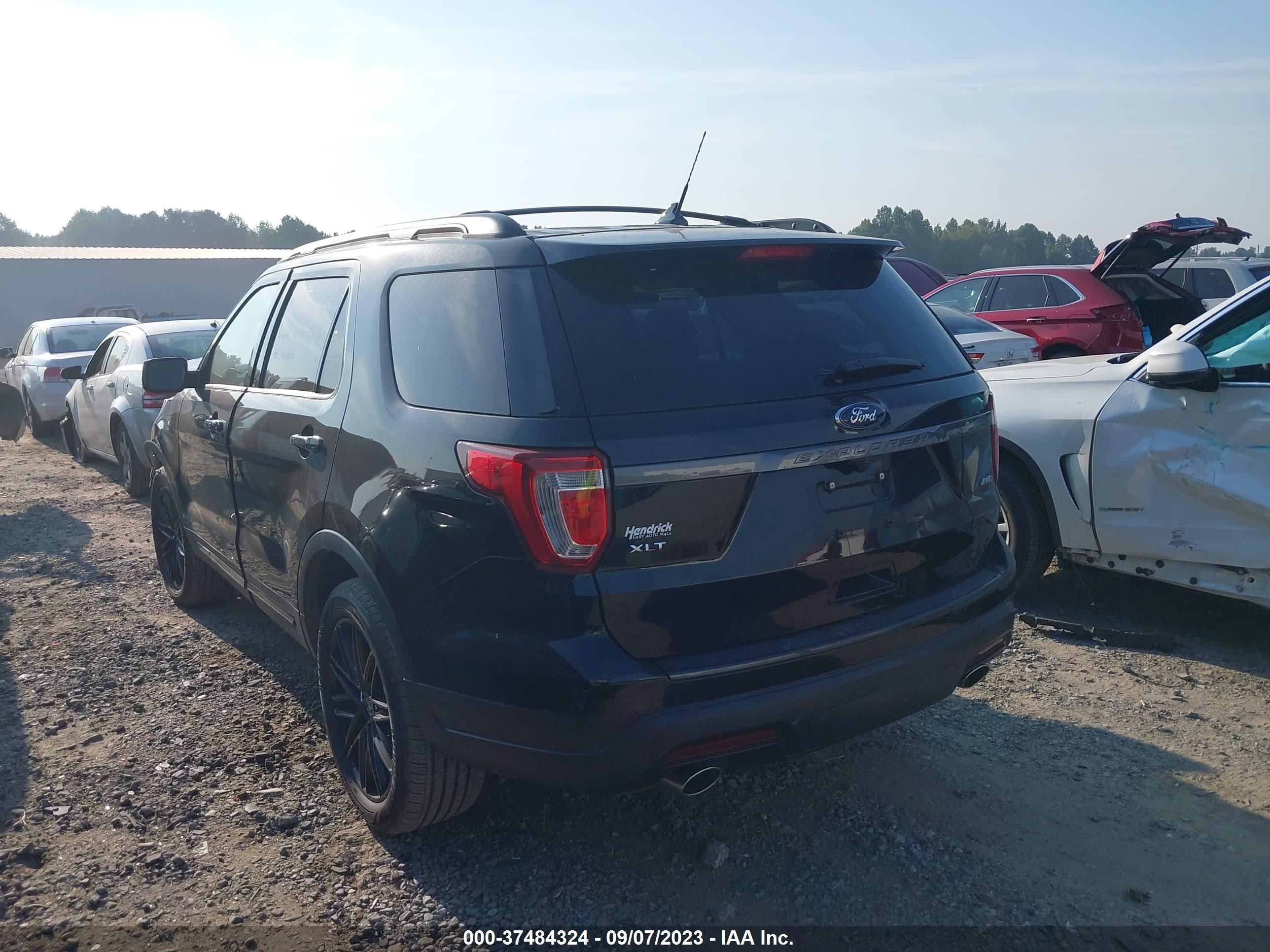 1FM5K8D86KGA07202  ford explorer 2019 IMG 2