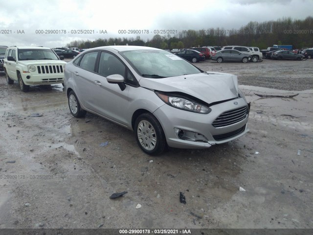 3FADP4AJ4HM166015  ford fiesta 2017 IMG 0