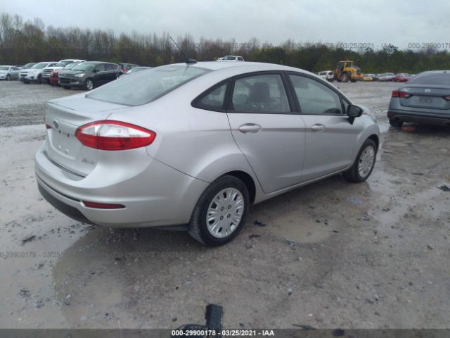 3FADP4AJ4HM166015  ford fiesta 2017 IMG 3