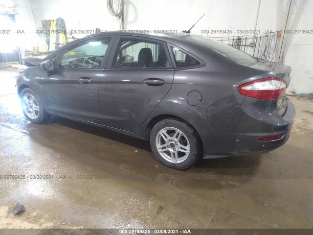 3FADP4BJ6HM115694  ford fiesta 2017 IMG 2