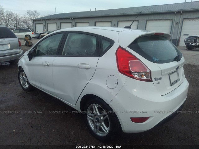 3FADP4EJ8HM135523  ford fiesta 2017 IMG 2