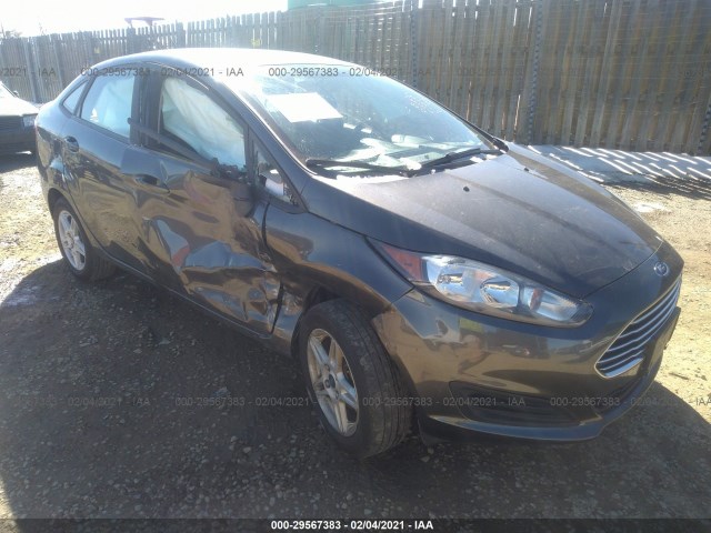 3FADP4BJ7JM121493  ford fiesta 2018 IMG 0