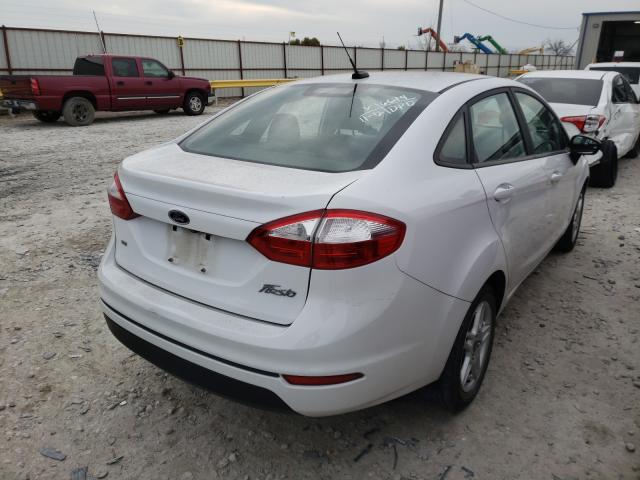 3FADP4BJ9JM100757  ford fiesta se 2018 IMG 3