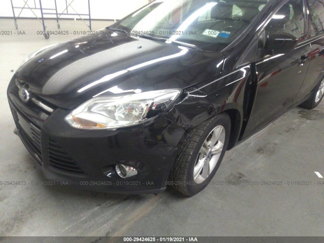 1FAHP3K26CL124989  ford focus 2012 IMG 5