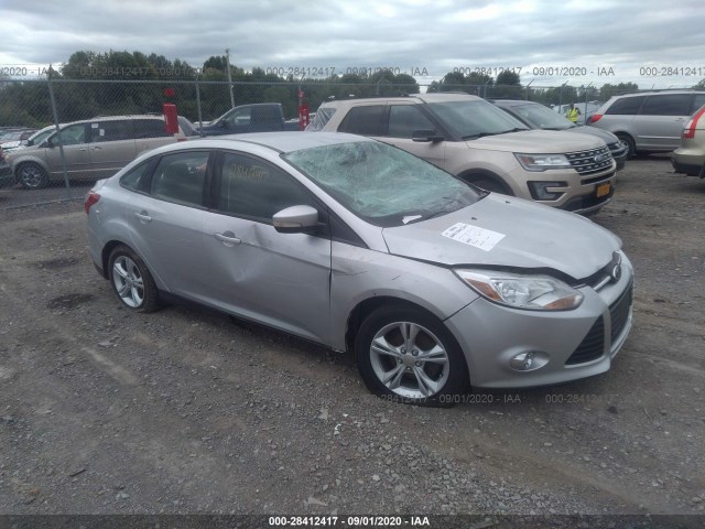 1FAHP3F23CL327106  ford focus 2012 IMG 0