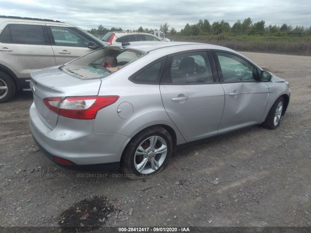1FAHP3F23CL327106  ford focus 2012 IMG 3