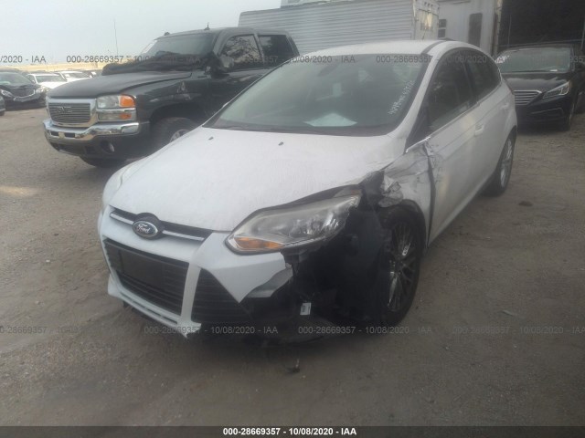 1FAHP3M21CL332565  ford focus 2012 IMG 1