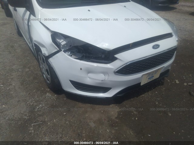 1FADP3E26GL237048  ford focus 2016 IMG 5