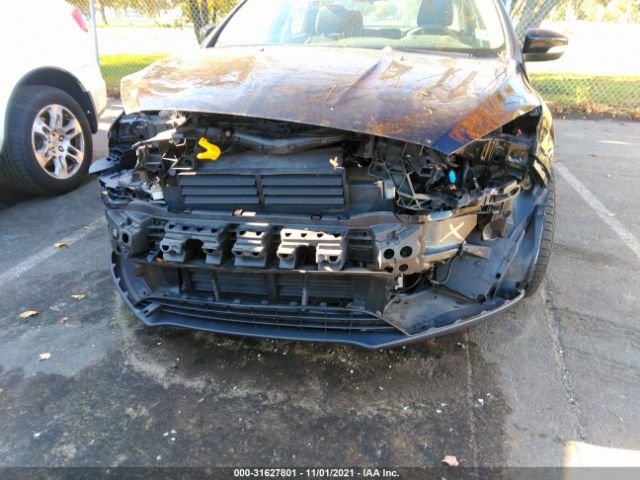 1FADP3F21GL236095  ford focus 2016 IMG 5