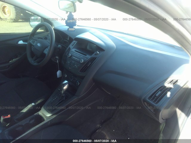 1FADP3F23FL262583  ford focus 2015 IMG 4