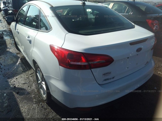 1FADP3F23GL217757  ford focus 2016 IMG 2