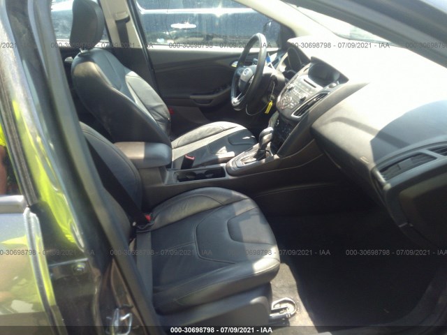 1FADP3F27GL249627  ford focus 2016 IMG 4