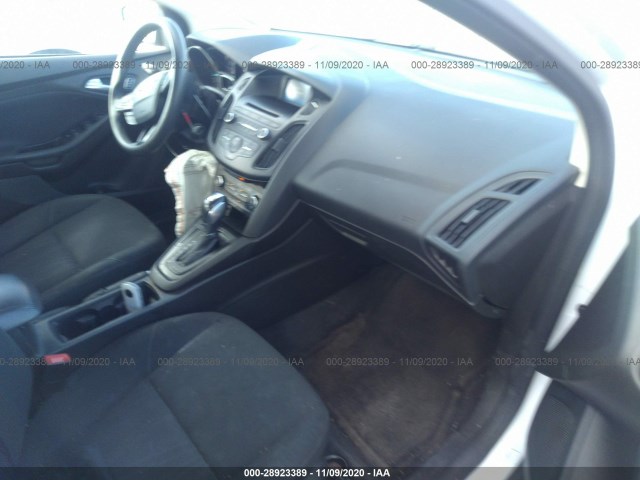 1FADP3F27GL255525  ford focus 2016 IMG 4