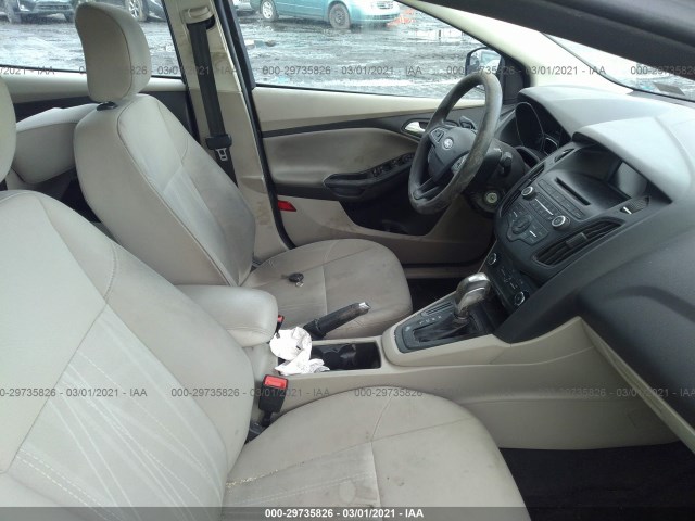 1FADP3F29GL210585  ford focus 2016 IMG 4