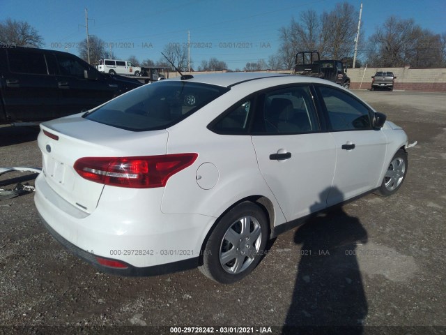 1FADP3E20GL361476  ford focus 2016 IMG 3