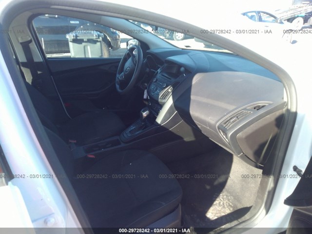 1FADP3E20GL361476  ford focus 2016 IMG 4