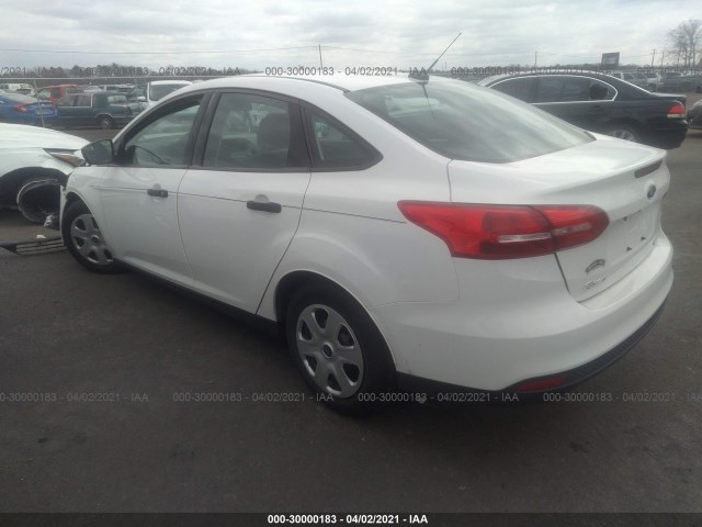 1FADP3E27GL384544  ford focus 2016 IMG 2