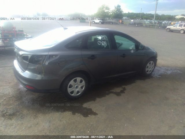 1FADP3E27HL208837  ford focus 2017 IMG 3
