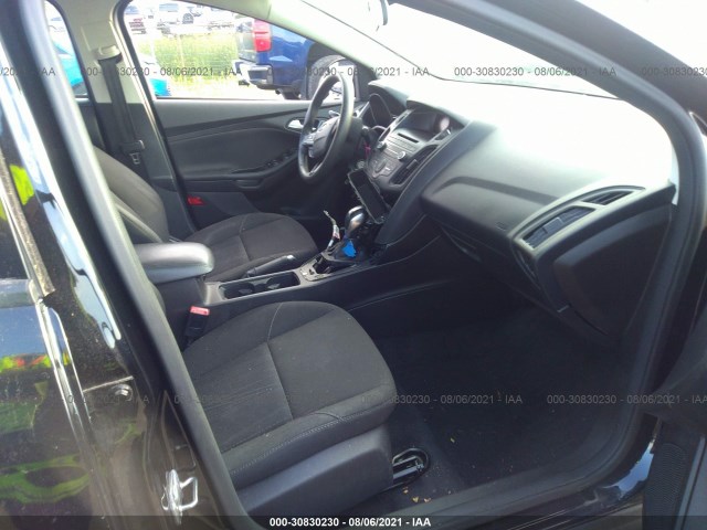 1FADP3F22GL264648  ford focus 2016 IMG 4