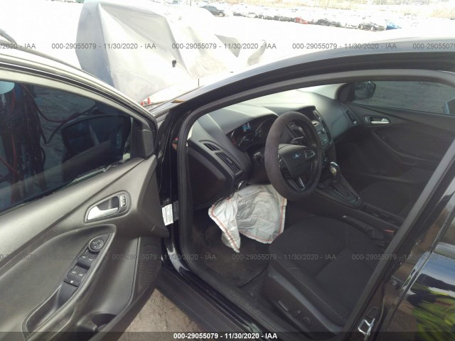 1FADP3F23GL267977  ford focus 2016 IMG 4