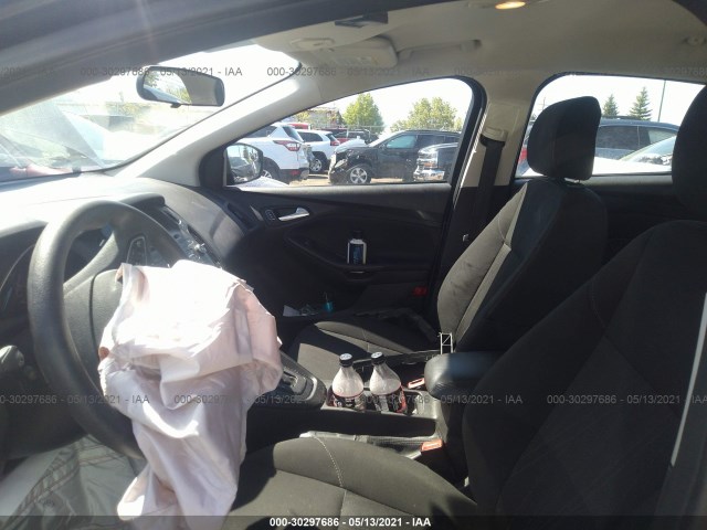 1FADP3F23GL341480  ford focus 2016 IMG 4