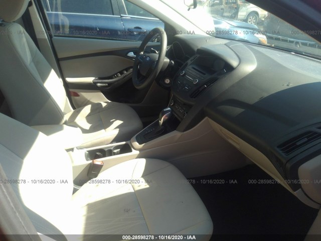 1FADP3K26GL313615  ford focus 2016 IMG 4