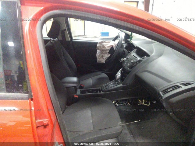 1FADP3K28GL264045  ford focus 2016 IMG 4