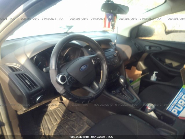 1FADP3E22HL321739  ford focus 2017 IMG 4