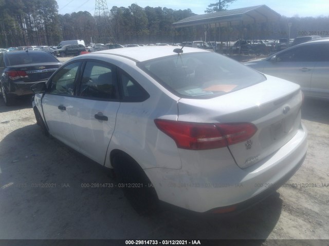 1FADP3E24HL202817  ford focus 2017 IMG 2