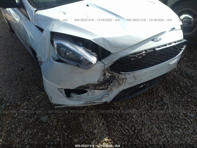 1FADP3E27JL208844  ford focus 2018 IMG 5