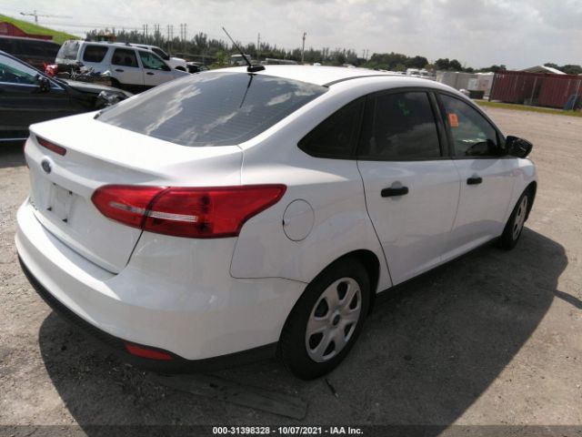 1FADP3E2XHL239337  ford focus 2017 IMG 3