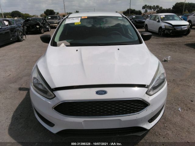 1FADP3E2XHL239337  ford focus 2017 IMG 5