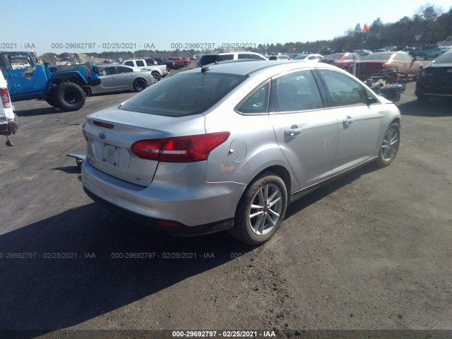 1FADP3F24HL285860  ford focus 2017 IMG 3