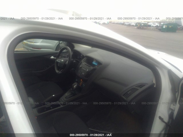 1FADP3F27HL245305  ford focus 2017 IMG 4