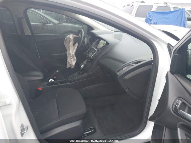 1FADP3H22JL204793  ford focus 2017 IMG 4