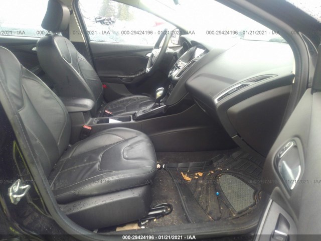 1FADP3J24HL279824  ford focus 2017 IMG 4