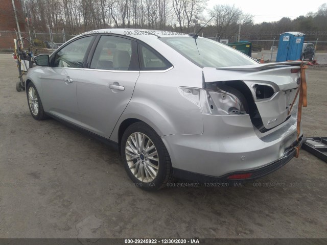 1FADP3J28HL291670  ford focus 2017 IMG 2